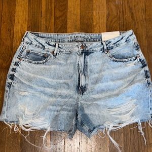 AE Tomgirl Shortie NWT